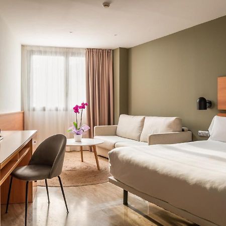 Hotel Sb Express Tarragona Ngoại thất bức ảnh