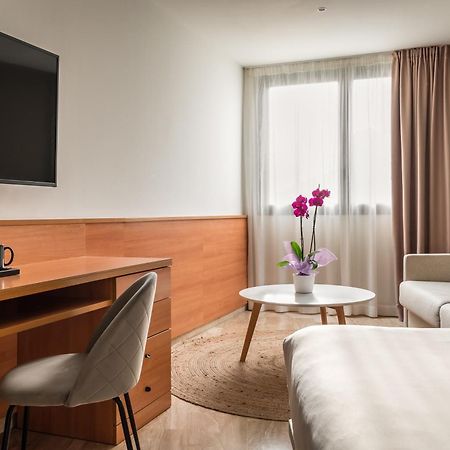 Hotel Sb Express Tarragona Ngoại thất bức ảnh