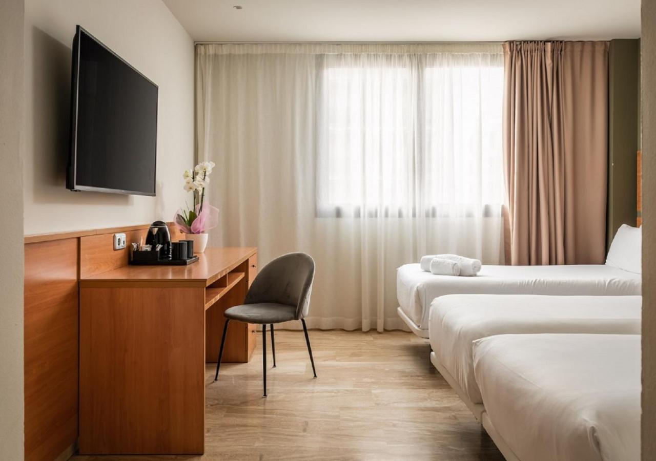 Hotel Sb Express Tarragona Ngoại thất bức ảnh