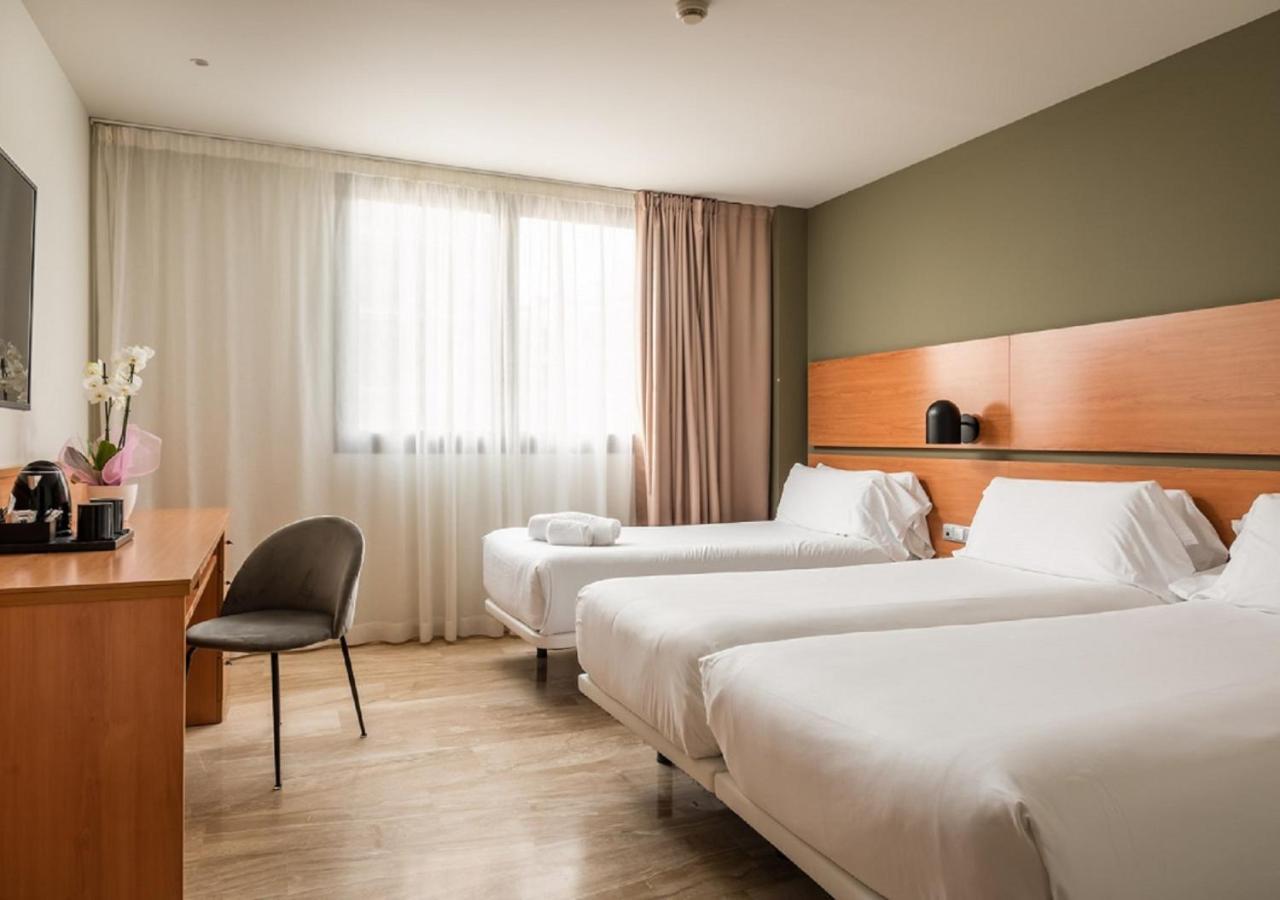 Hotel Sb Express Tarragona Ngoại thất bức ảnh