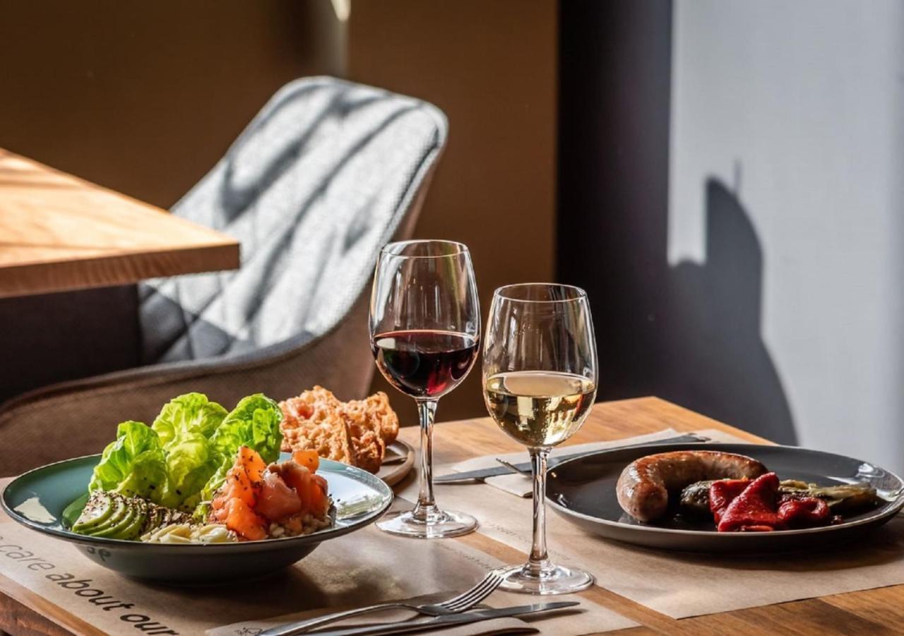 Hotel Sb Express Tarragona Ngoại thất bức ảnh