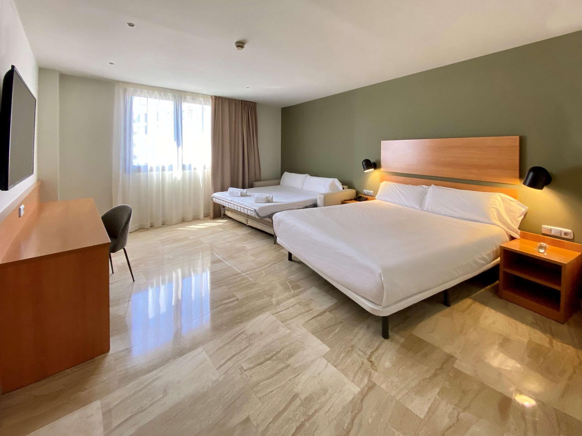 Hotel Sb Express Tarragona Ngoại thất bức ảnh